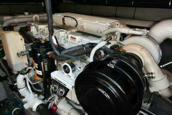 Sea Ray 540 Sundancer Yacht For Sale