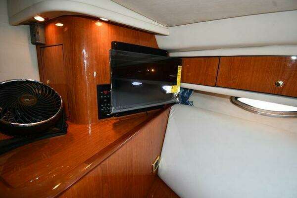 Sea Ray 540 Sundancer Yacht For Sale