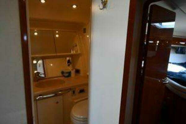 Sea Ray 540 Sundancer Yacht For Sale