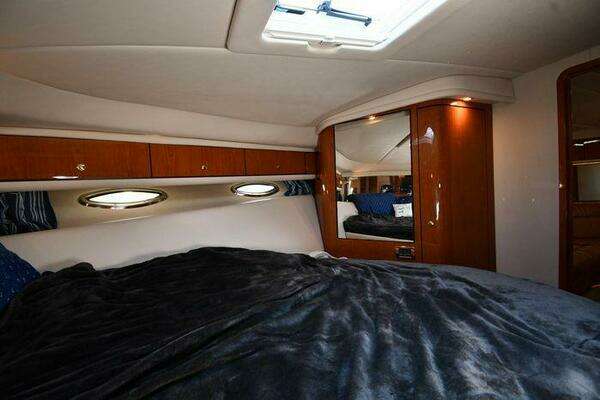 Sea Ray 540 Sundancer Yacht For Sale