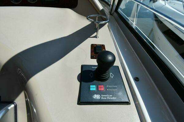 Sea Ray 540 Sundancer Yacht For Sale