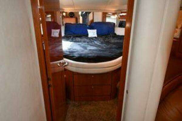 Sea Ray 540 Sundancer Yacht For Sale