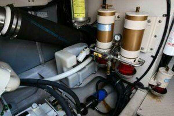 Sea Ray 540 Sundancer Yacht For Sale