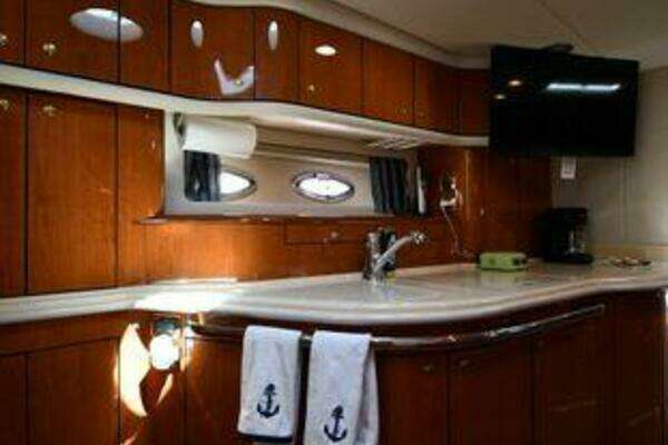 Sea Ray 540 Sundancer Yacht For Sale