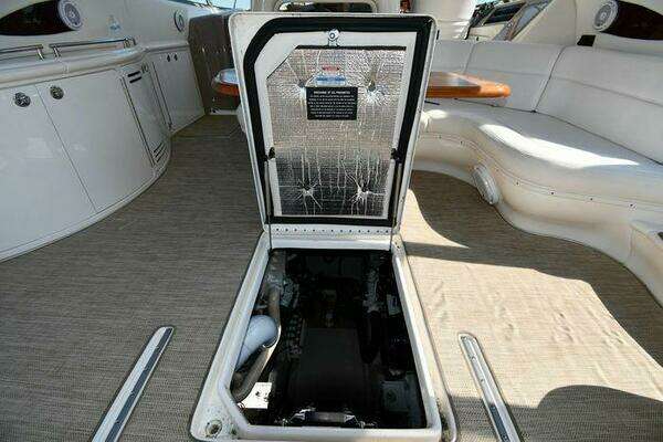 Sea Ray 540 Sundancer Yacht For Sale