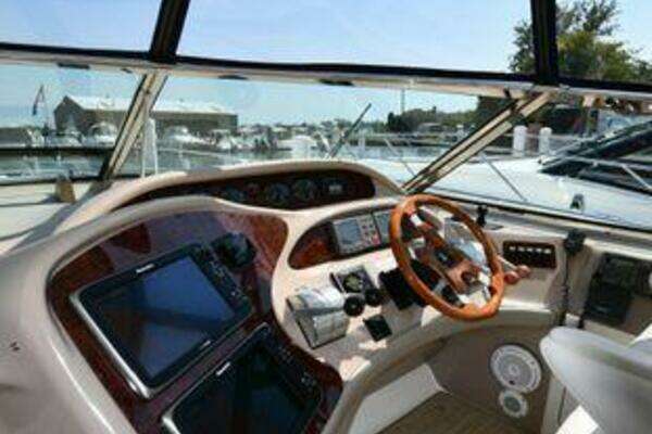 Sea Ray 540 Sundancer Yacht For Sale