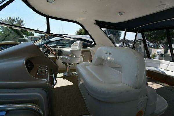 Sea Ray 540 Sundancer Yacht For Sale