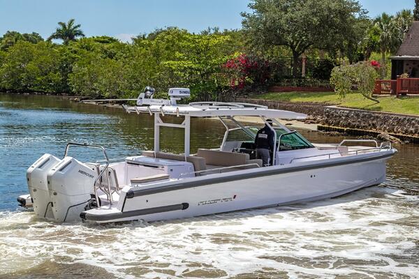 37ft Axopar Yacht For Sale 37ft Axopar Yacht For Sale