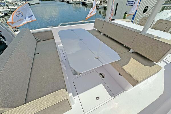 37ft Axopar Yacht For Sale 37ft Axopar Yacht For Sale