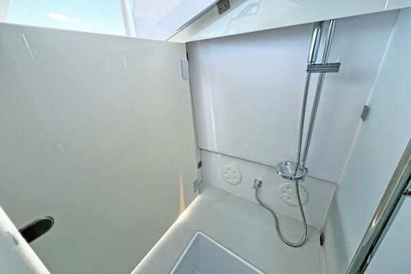 37ft Axopar Yacht For Sale 37ft Axopar Yacht For Sale