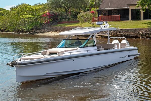 37ft Axopar Yacht For Sale 37ft Axopar Yacht For Sale