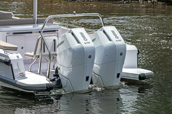 37ft Axopar Yacht For Sale 37ft Axopar Yacht For Sale