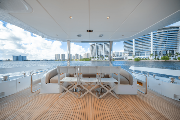 Azimut 78 FLY Yacht For Sale