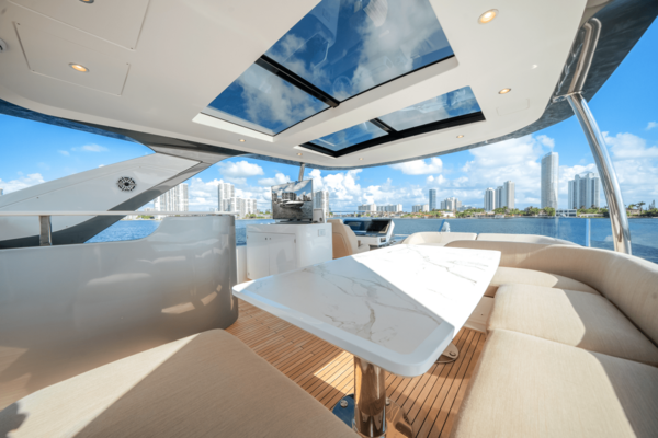 Azimut 78 FLY Yacht For Sale