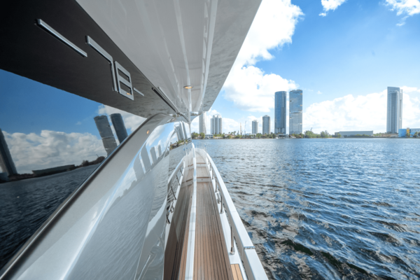 Azimut 78 FLY Yacht For Sale