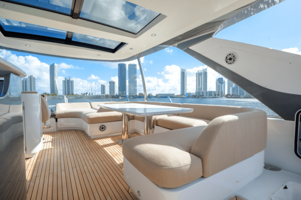 Azimut 78 FLY Yacht For Sale