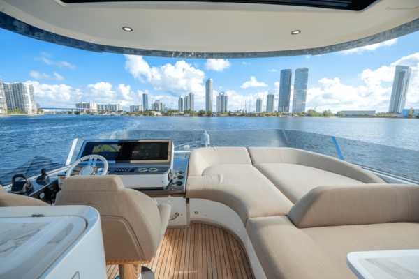 Azimut 78 FLY Yacht For Sale