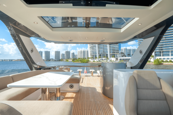 Azimut 78 FLY Yacht For Sale