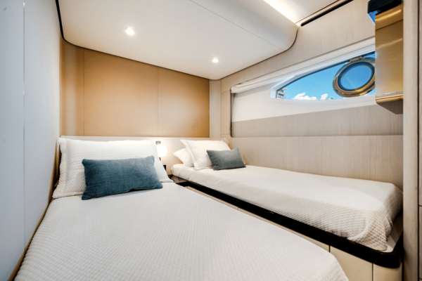 Azimut 78 FLY Yacht For Sale