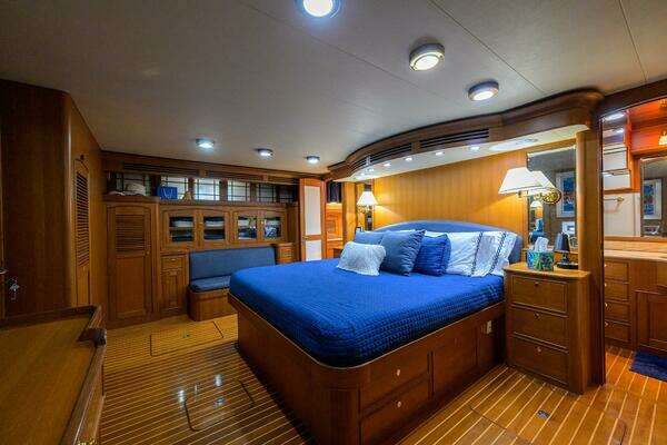 Marlow 78E Yacht For Sale