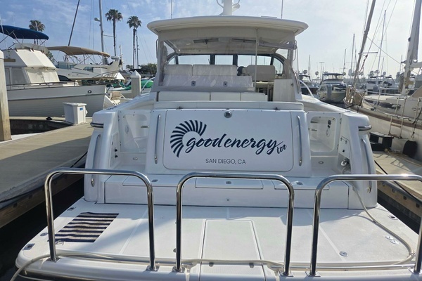 Photo of the 2001 TIARA  "GOOD ENERGY TOO"