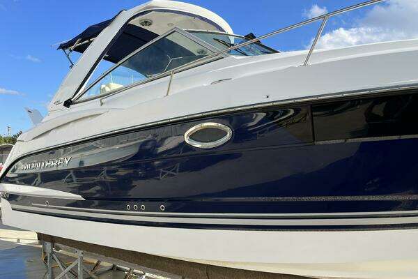 Photo of the 2018 Monterey 295 SY