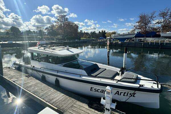 37-ft-Axopar-2020-Escape Artist-Wilson New York United States yacht for sale