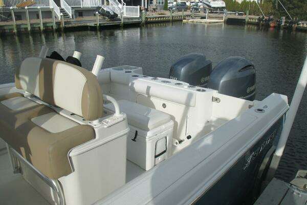 Photo of the 2013 Sailfish 270 CC