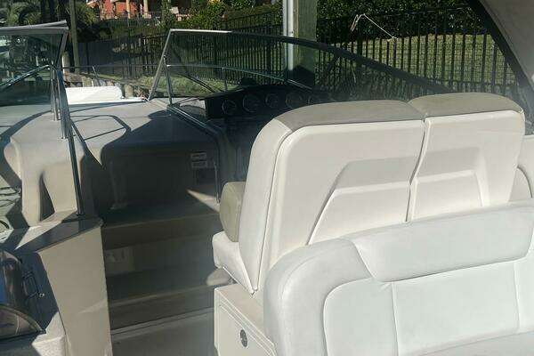 Photo of the 2007 Sea Ray Sundancer