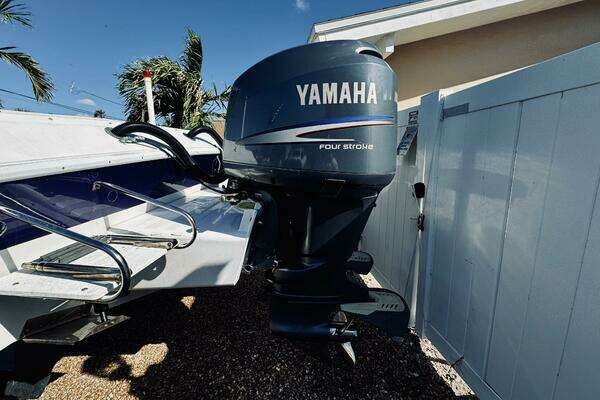 30ft Wellcraft Yacht For Sale