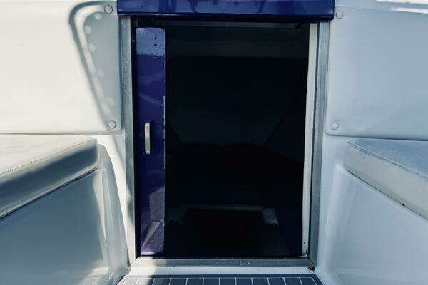 30ft Wellcraft Yacht For Sale