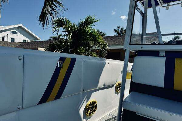 30ft Wellcraft Yacht For Sale