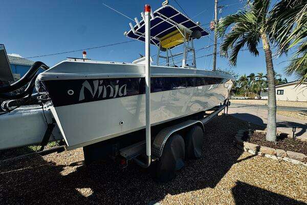 30ft Wellcraft Yacht For Sale