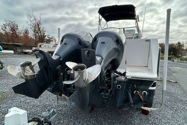 Photo of the 1996 Robalo 