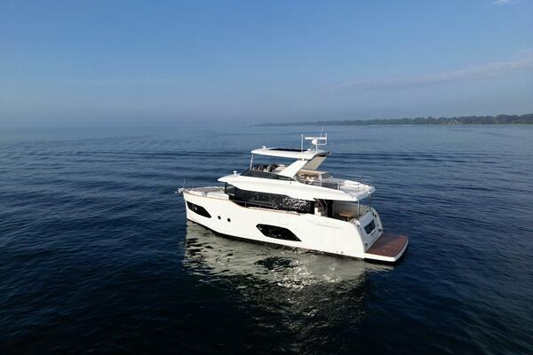 58ft Absolute Yacht For Sale