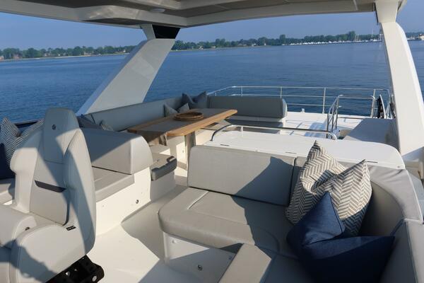 58ft Absolute Yacht For Sale