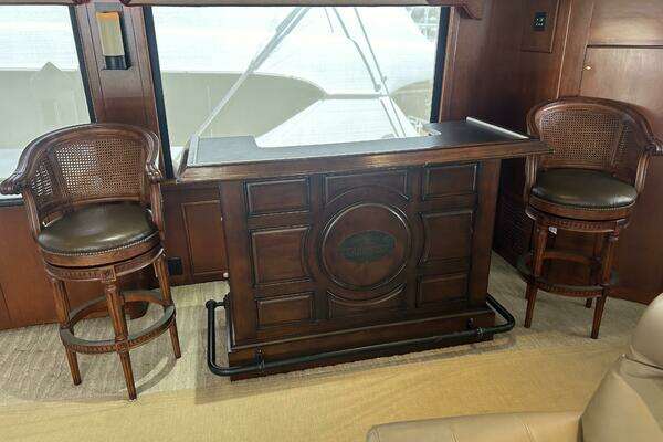 DECLASSIFIED 90ft Dovercraft Yacht For Sale