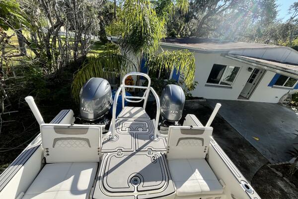 23ft World Cat Yacht For Sale