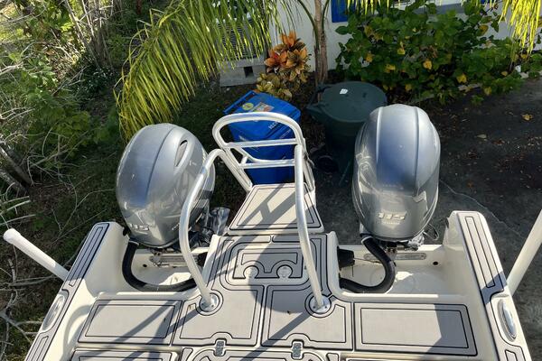 23ft World Cat Yacht For Sale