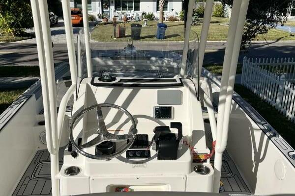 23ft World Cat Yacht For Sale