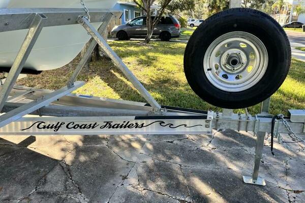 23ft World Cat Yacht For Sale