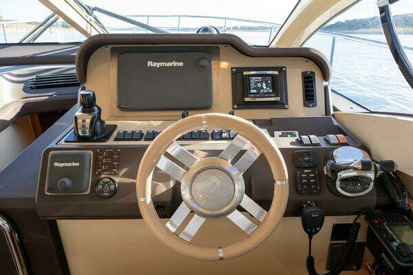 2013 Azimut 40