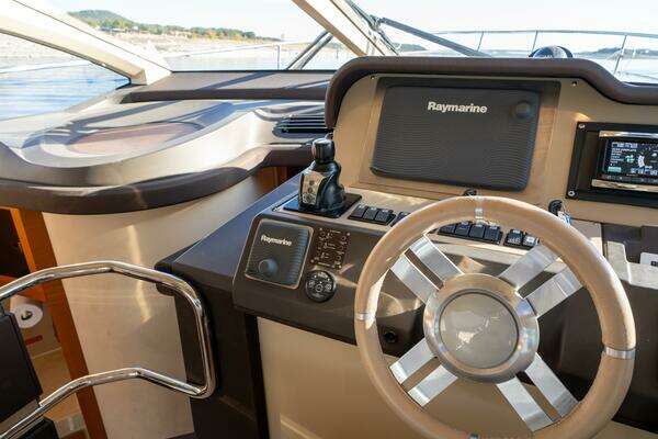 2013 Azimut 40