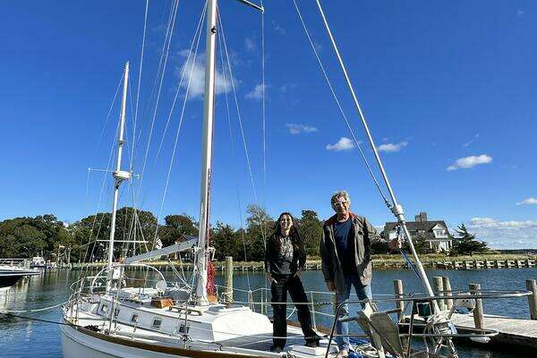 Photo of the 1993 Block Island 40 "Indigo"