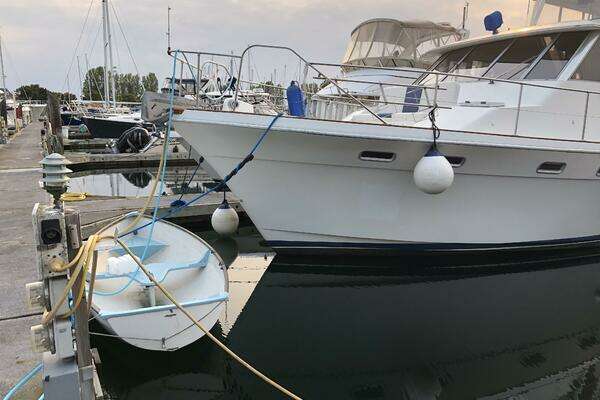 Photo of the 1985 Bayliner 4550 Motoryacht