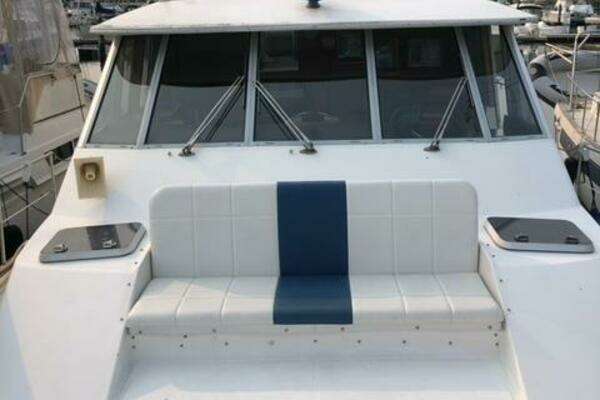 Photo of the 1985 Bayliner 4550 Motoryacht