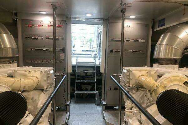 2012 Monte Carlo Yachts 76