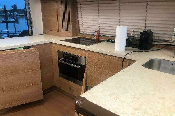 2012 Monte Carlo Yachts 76