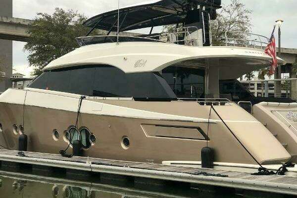 2012 Monte Carlo Yachts 76