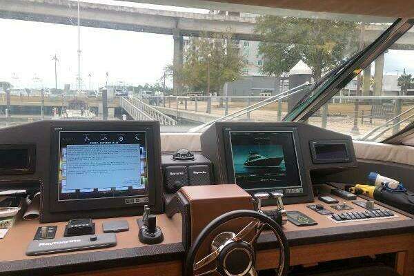 2012 Monte Carlo Yachts 76